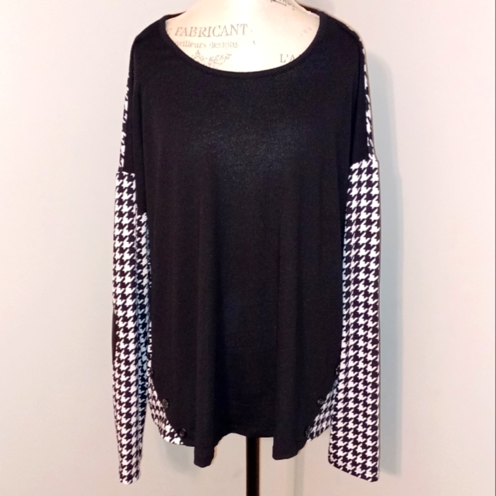 Houndstooth top